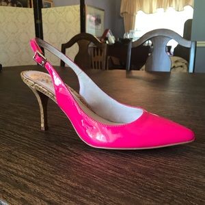 Vince Camuto Singback Pink Pumps New in Box